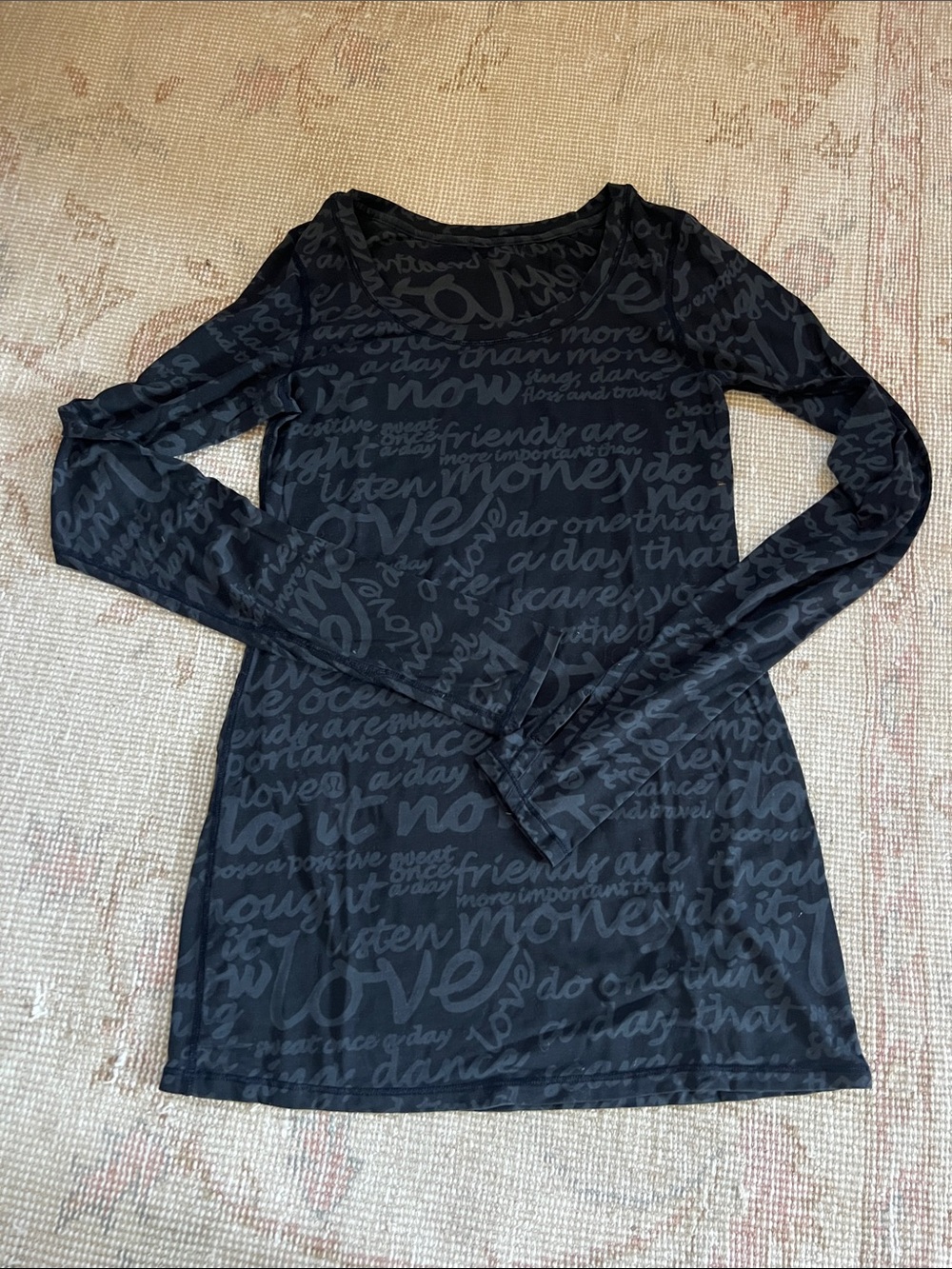 Lululemon top